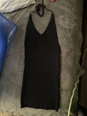 Hera Collection Black Ribbed Halter Midi Dress